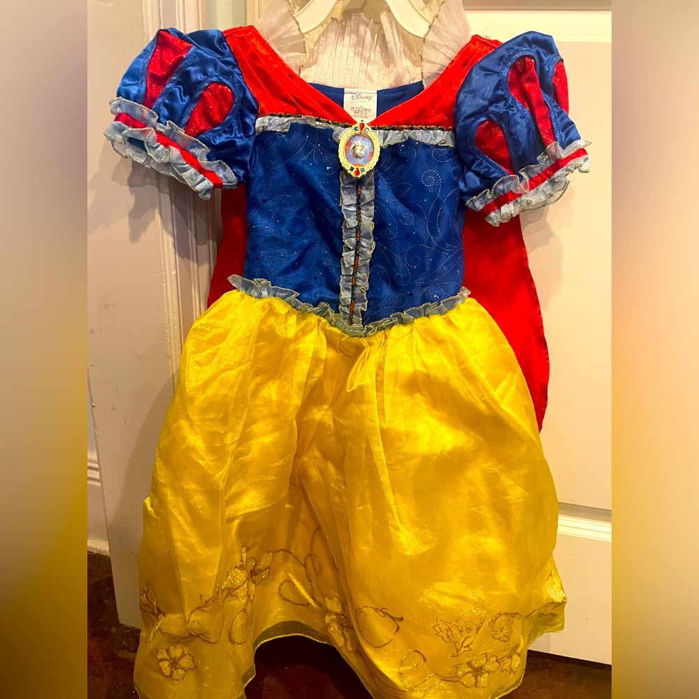 Size 4 Disney Store Snow White Dress Costume